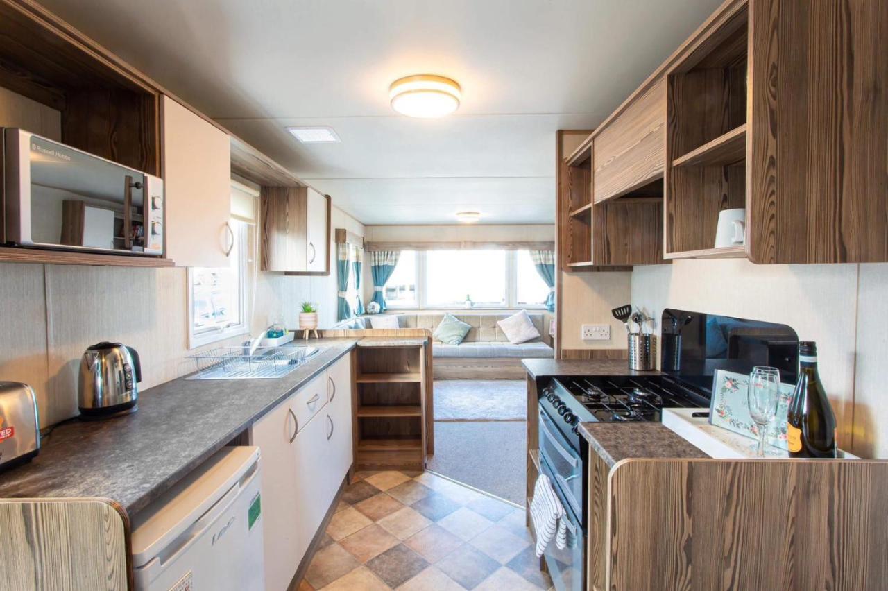 Caravan In Haven Marton Mere Holiday Park ブラックプール エクステリア 写真