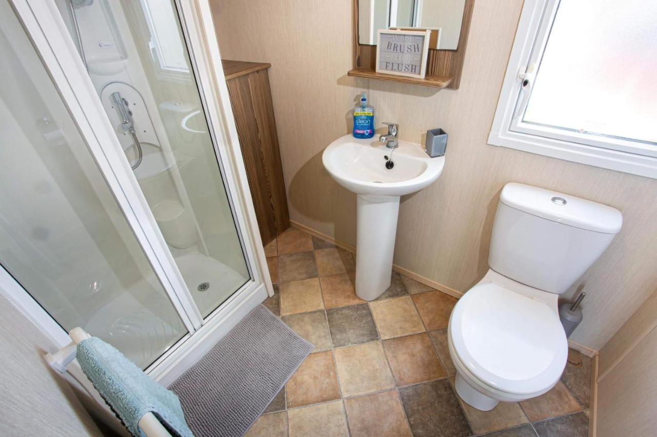 Caravan In Haven Marton Mere Holiday Park ブラックプール エクステリア 写真